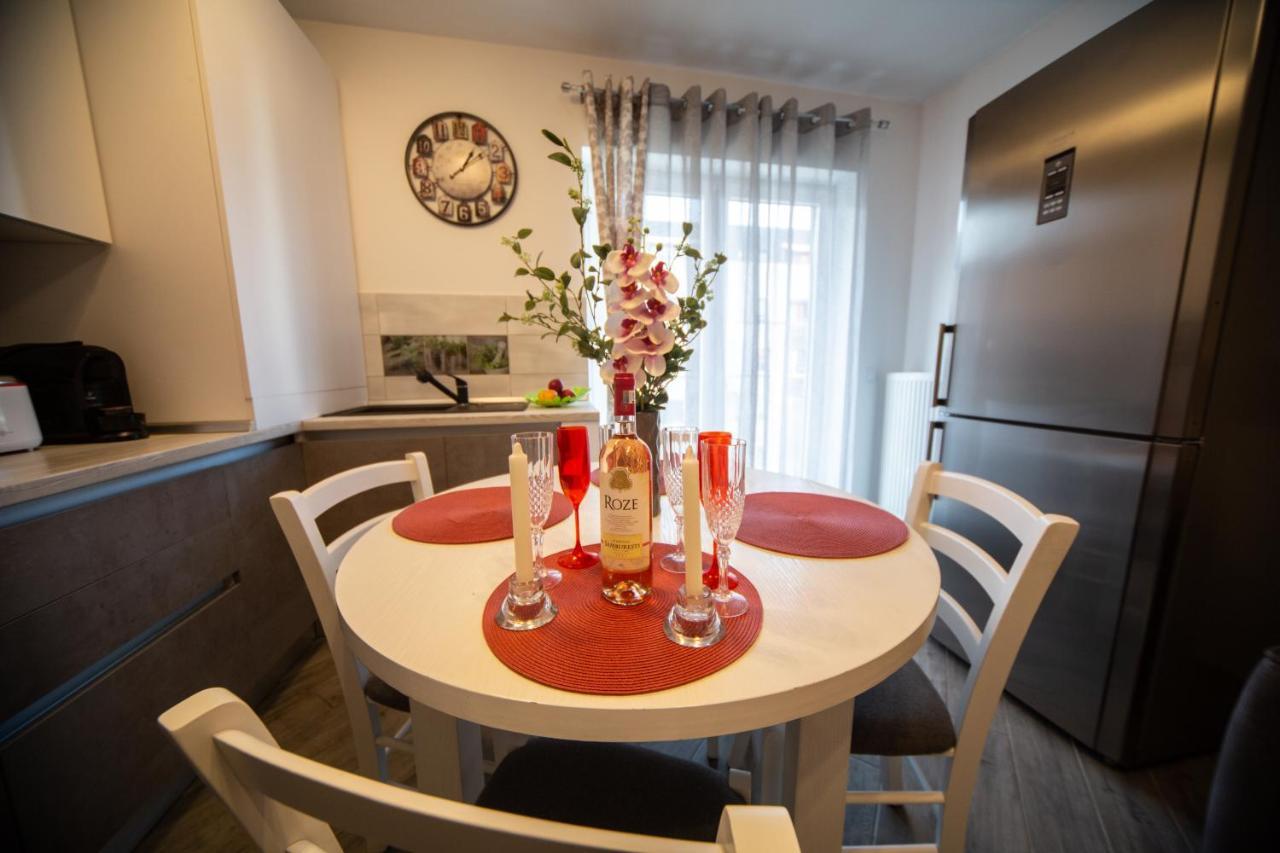 Alezi Apartment *